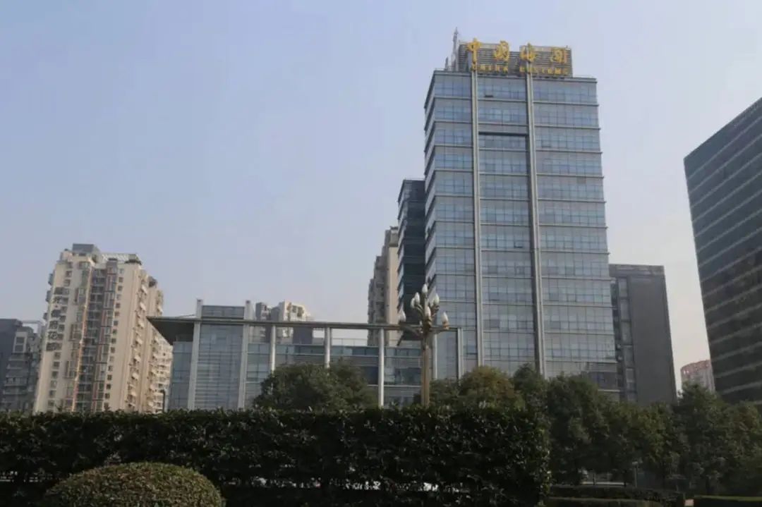 榮譽加冕 | 強輝精工瓷磚實力拿下陶瓷衛浴新銳榜“質感金獎”(圖9)